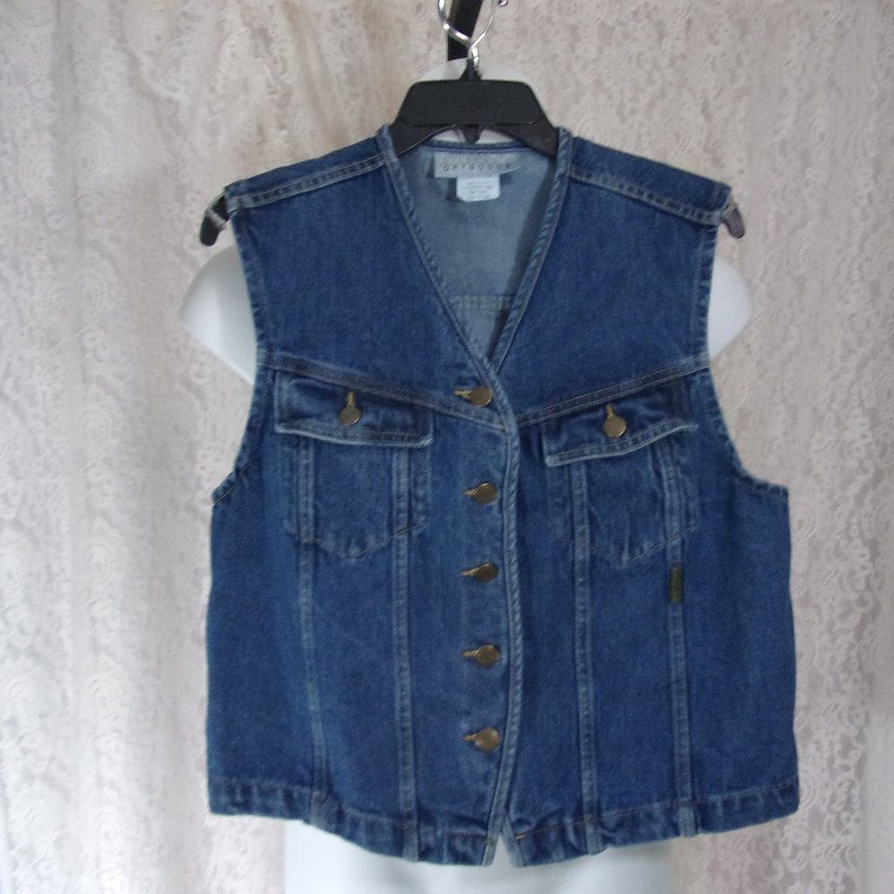 Sleeveless Jean Jacket Vest Blue Denim Dillard's Dry Goods  Size M